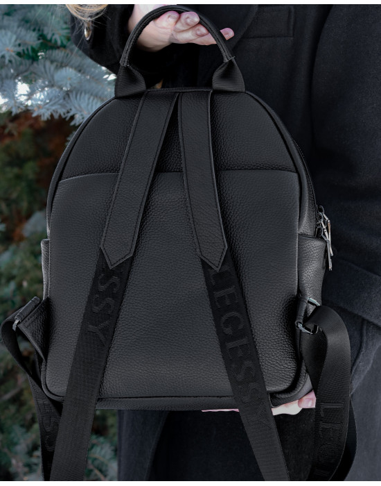 Women's backpack made of genuine leather F 63