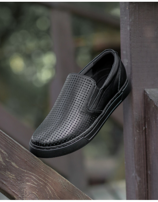 Сліпони з перфорацією CROSBY BLACK